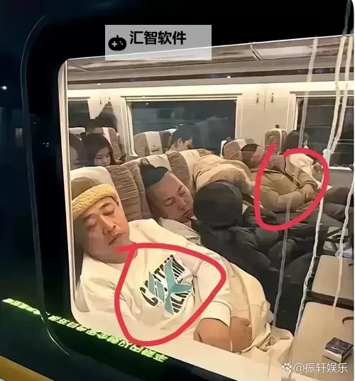 自己对准了坐下来视频:记录最真实的瞬间图1