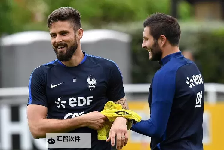 巴拉克厄齐尔：足球才俊的传奇之路图1