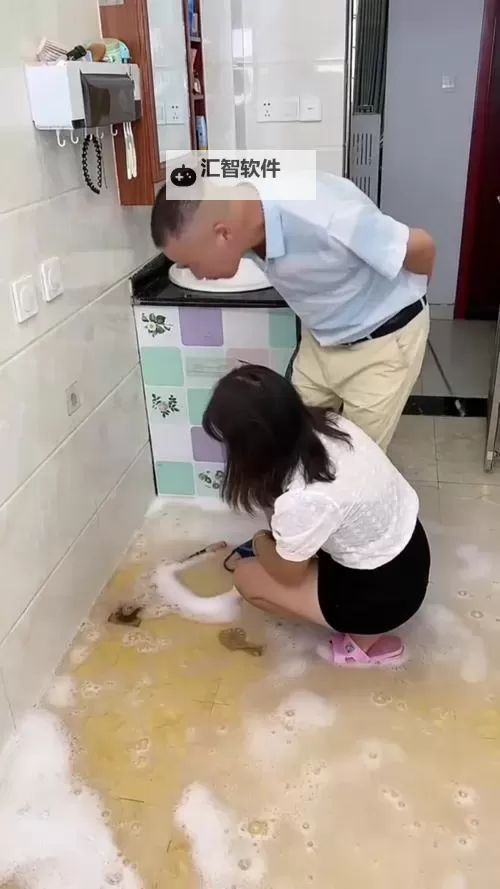 用大宝贝疏通女儿的下水道：家庭小技巧大揭秘图1