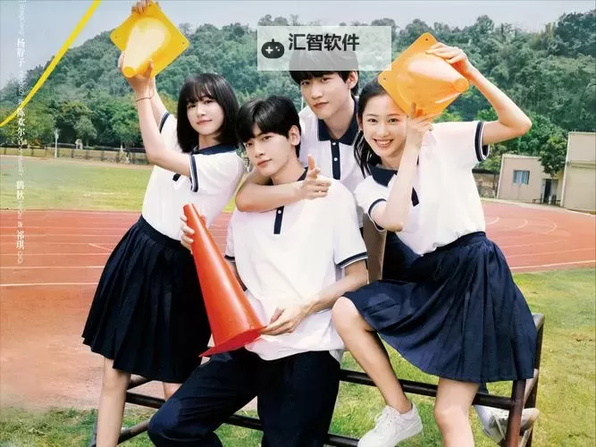 女生和男生一起差差差2023：青春校园的精彩瞬间图1