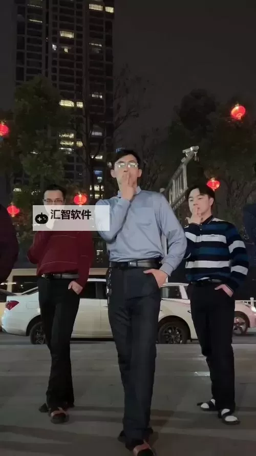 不齐舞团在QQ炫舞中的精彩表现与热舞瞬间图1