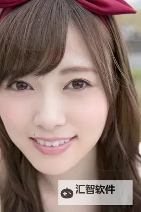 丁香婷婷色五月：春日里的芳香盛宴图1