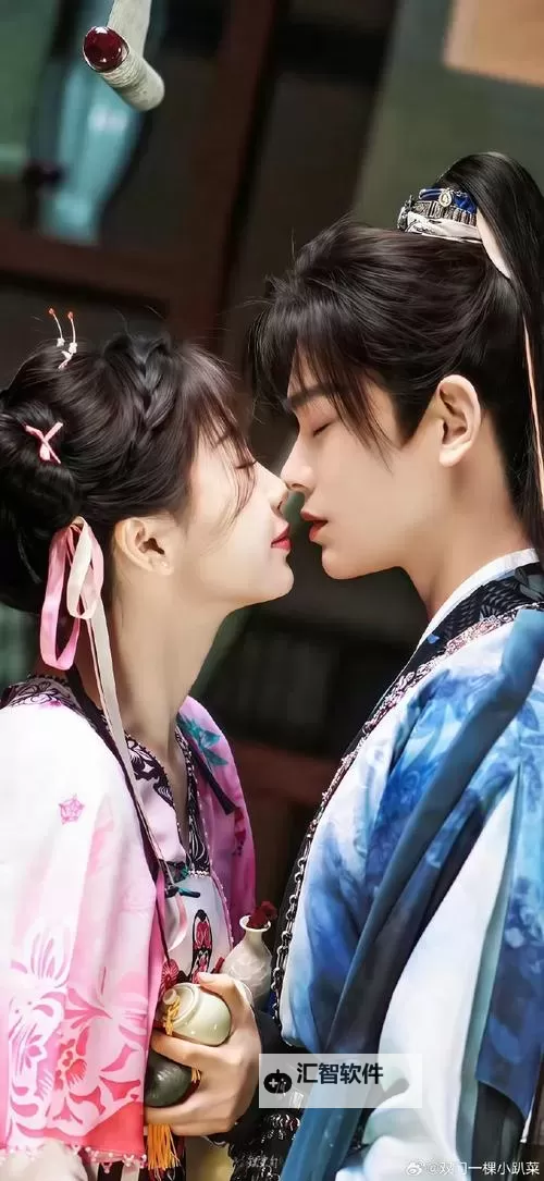 虞娰锦弘寅柳沁：绘就四季芳华的诗意篇章图1