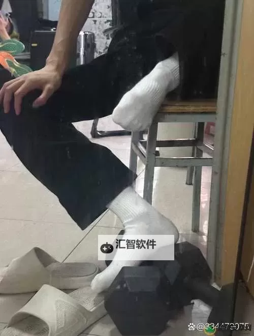 中国帅气体育生GARY亮相网站MV，展现青春活力之魅图1