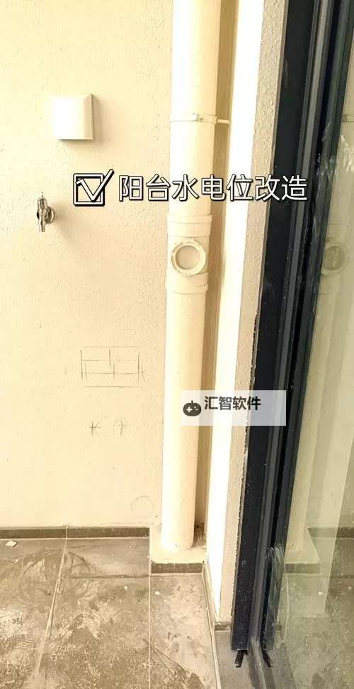 在阳台插的好深：阳光下的绿意与生活的深意图1