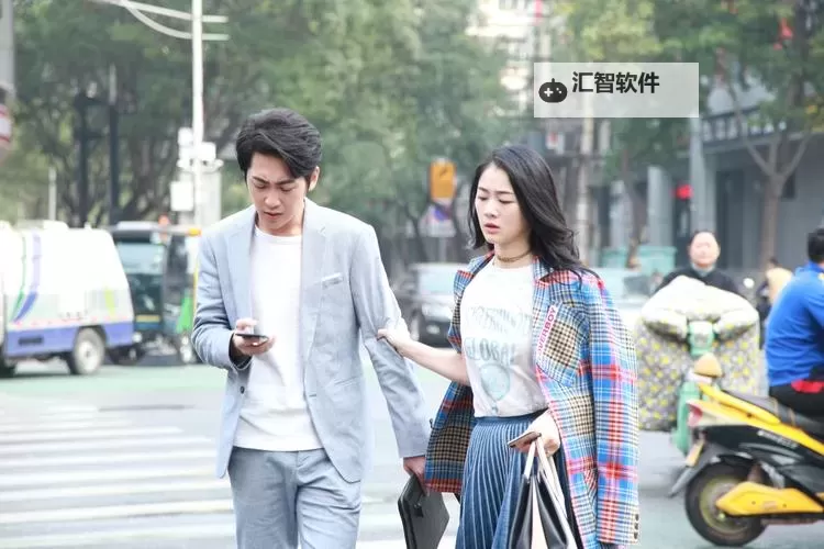 二人世界高清视频播放界限：探索彼此空间与隐私的边界图1