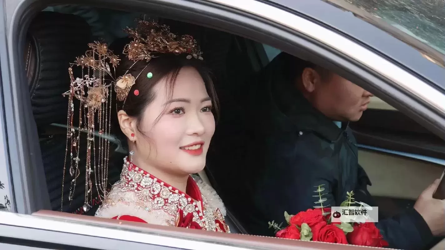 最美的小姑子：家庭中的温馨与美丽并存图1