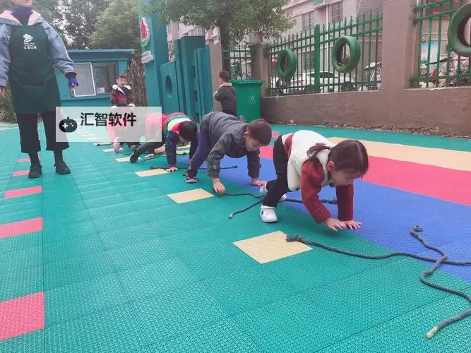 涨精装满肚子怎么应对上学体育课的困扰图1