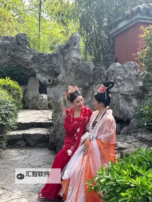 在御花园进入太子妃IH：探索皇室后宫的秘密空间图1