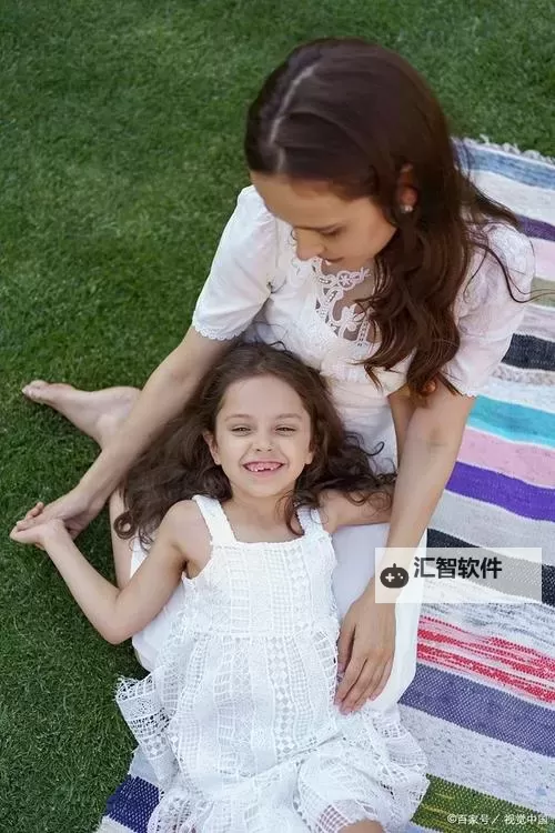 遇见西斯顿母女:余韵悠长的温情瞬间图1