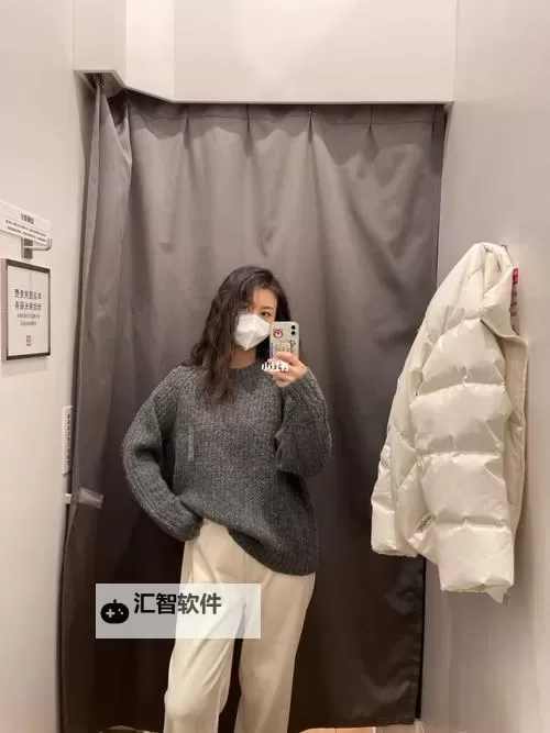 优衣库试衣间全视频：全景展示新品体验与细节解析图1