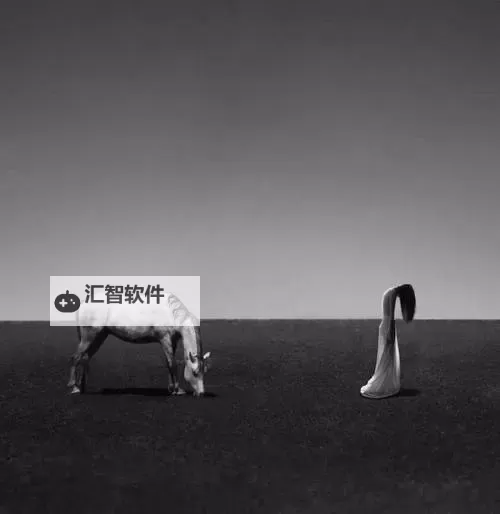 探索极限之美：最大胆人体艺术摄影的艺术魅力图1