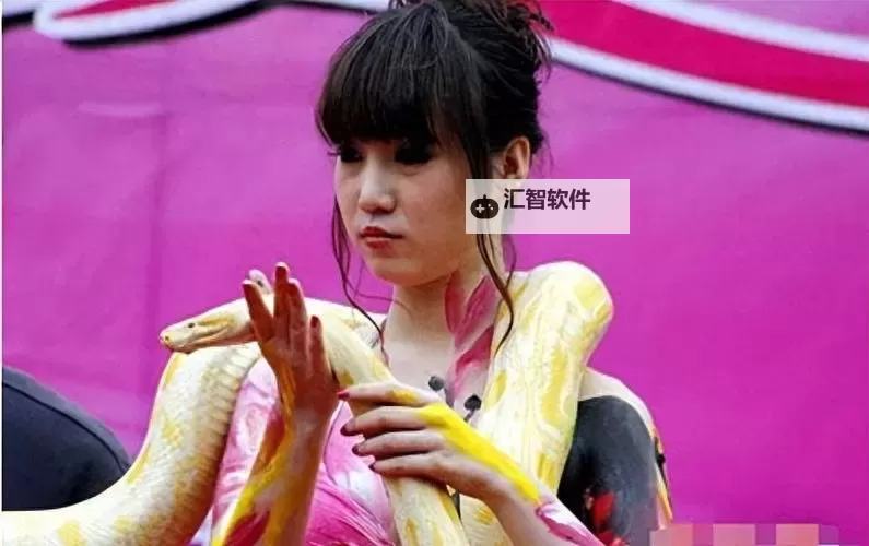 探索极限美学:最大胆的人体艺术图呈现的艺术与挑战图1