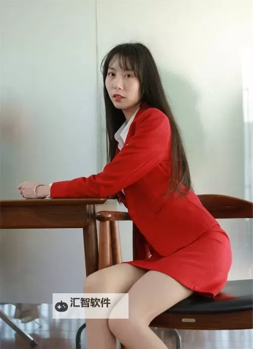 探索魅力之旅：亚洲丝袜制服俱乐部的独特魅力图1