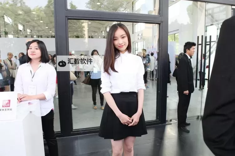 优衣库女主一分钟视频：时尚穿搭轻松掌握图1