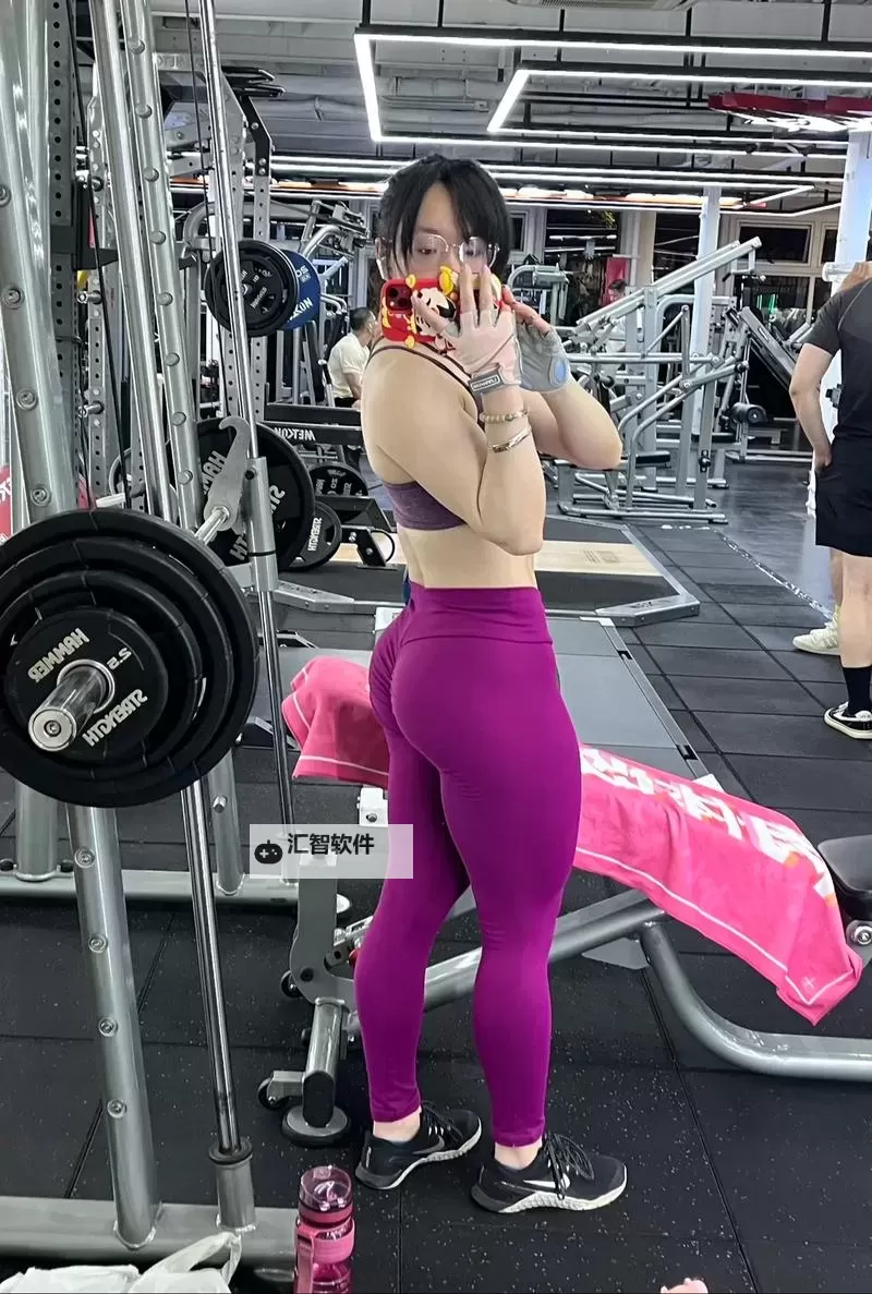 畅享欢乐时光：欢迎来到趣味无限的屁屁第一影院图1