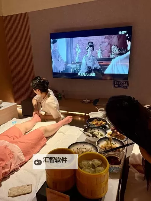 探索放松之境：按摩午夜影院带你进入夜的宁静世界图1