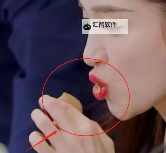 精彩瞬间！嘴巴吃鸡的视频大揭密图1