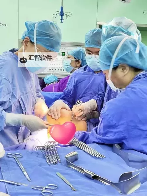 真实记录：孕妇生孩子视频全程纪实与温情解读图1